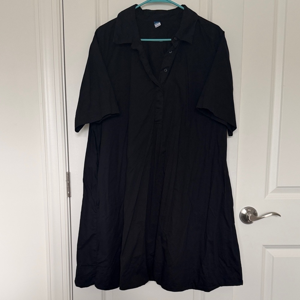 Old Navy Black Short-Sleeve Button-Down Shirt dress
